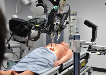 Illustration Long Distance Surgery