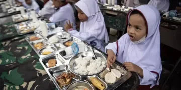 Ambitious Indonesia’s Free Meal Program to Spend Rp800 Billion a Day!