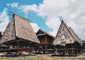Uma Lengge traditional house