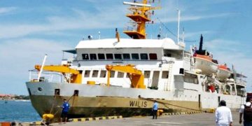 Komodo Airport Closure