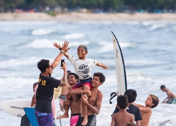 Indonesia Introduced Surfing as Schools Extracurricular Activity in West Sumbawa