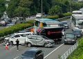 Traffic Chaos in Jakarta: Six Vehicles Collide on Inner-City Toll Road