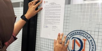 Banks Shut Down in Indonesia