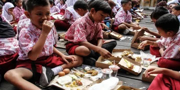 50 Students Suffer Food Poisoning After Consuming Indonesia Free Nutritious Meal Program