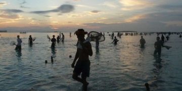 Bau Nyale Traditions