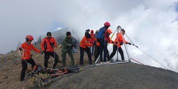 Brazilian Tourist Dies on Mount Rinjani