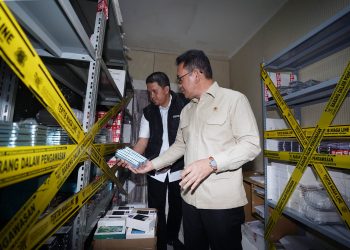 Illegal Smartphone Assembly